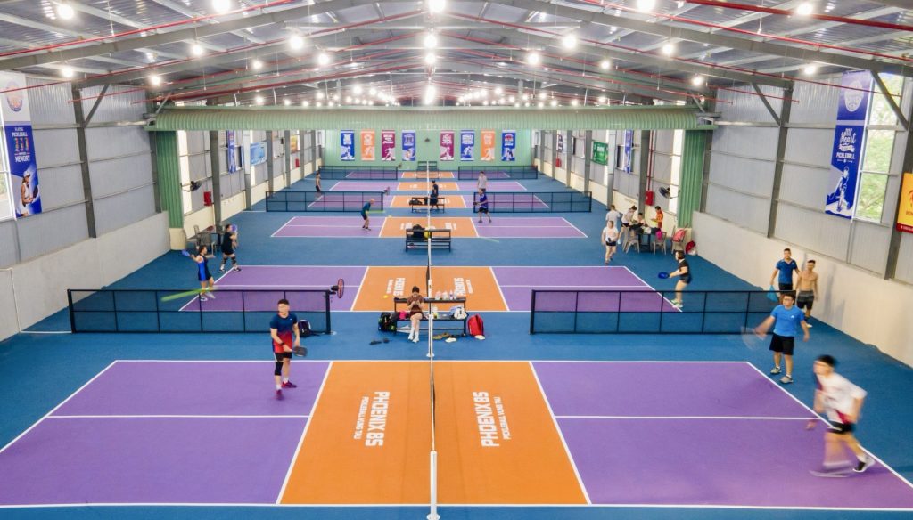 Quy trình thi công sơn sàn epoxy cho sân pickleball